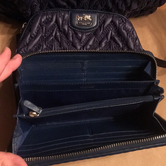 Coach Lindsay 70th Anniversary Navy Blue NEW SET - Picture 3 of 8